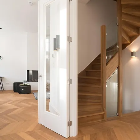 Grand Apartment *
